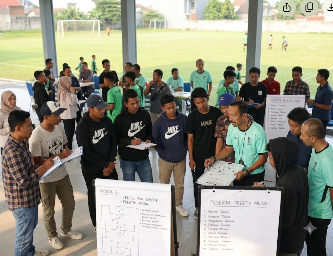 PUSURA FC Gelar Coaching Clinic untuk Pelatih Muda